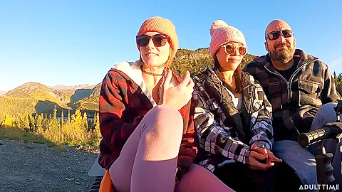 Alaska Road Trip 2 - Ak Gingersnaps And Lana Mars