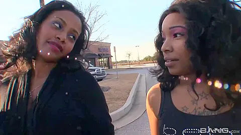 Heaven Li - Secret And Scissor Fuck On The Couch