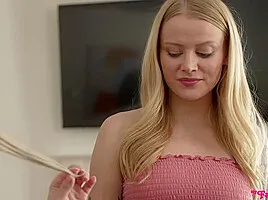 Helping My Funsize Stepsister And Her Friends - S21:E1 - Myfamilypies
