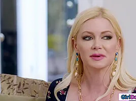 Big tits realtor is caught rubbing one out during open house