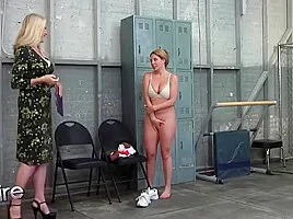 Hooters Girl With Dee Severe, Mother In Law And Kiki Daire